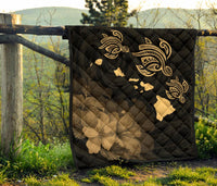 Hawaii Hibiscus Map Polynesian Ancient Gold Premium Quilt - Polynesian Pride