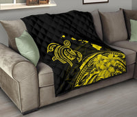 Hawaii Map Plumeria Polynesian Yellow Premium Quilt - Polynesian Pride