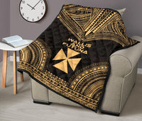 Wallis And Futuna Premium Quilt - Wallis And Futuna Coat Of Arms Polynesian Chief Gold Version - Polynesian Pride