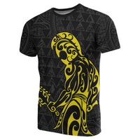 Polynesian Kakau Helmet Weapon Yellow Kanaka Warrior T Shirt - Polynesian Pride