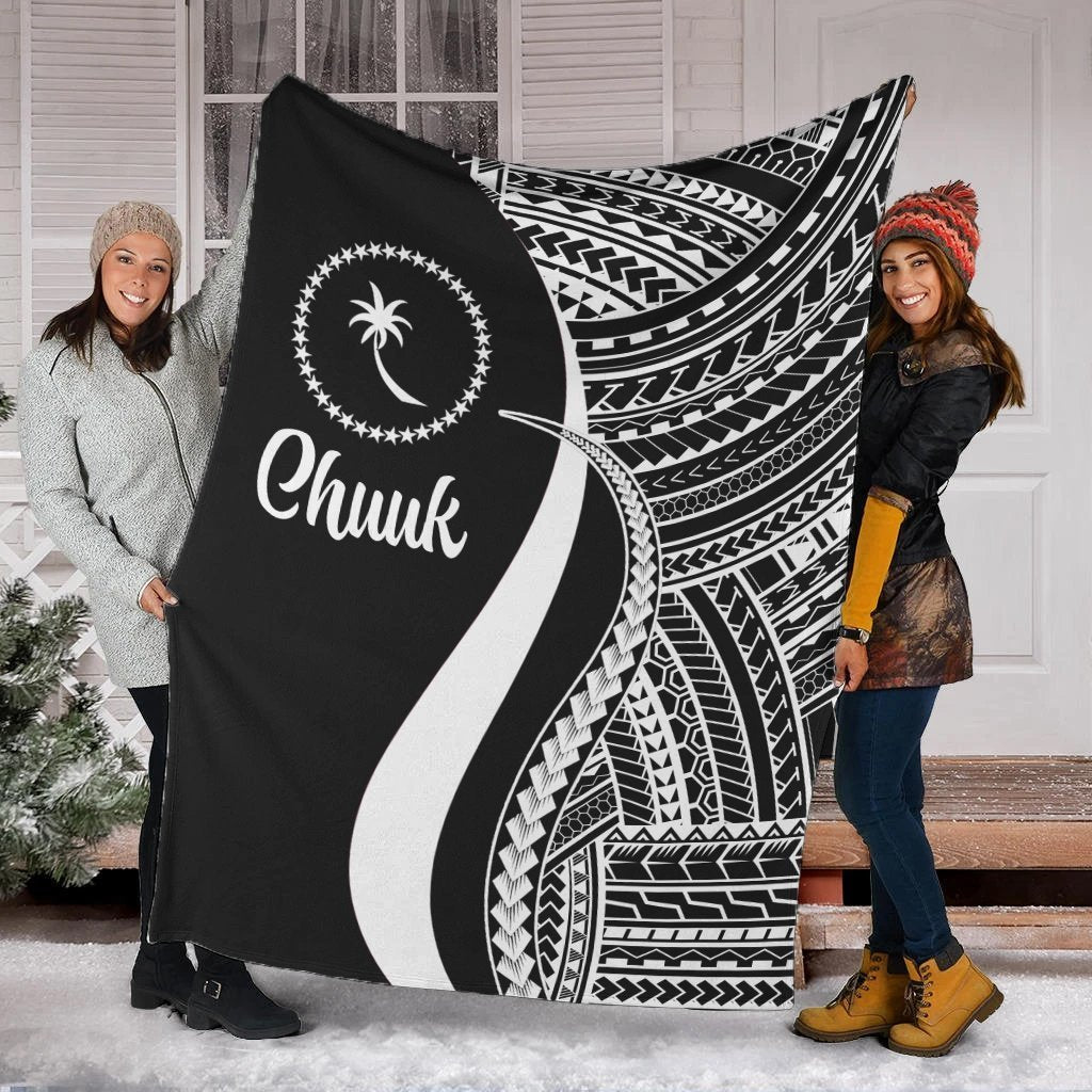 Chuuk Premium Blanket - White Polynesian Tentacle Tribal Pattern White - Polynesian Pride
