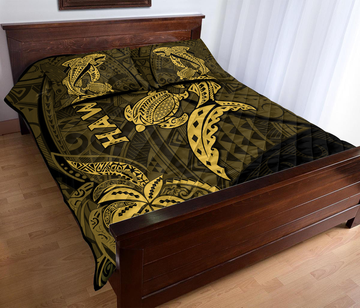 hawaii-shark-and-turtle-quilt-bed-set-with-gold-kakau