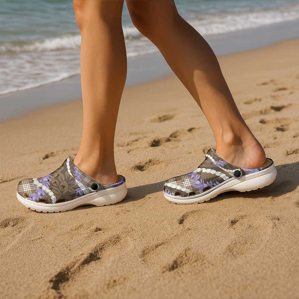 Brown Hawaii Palaka Honohono Pikake Clogs Shoes Hawaiian Orchid Lei Polynesian Pattern - Polynesian Pride