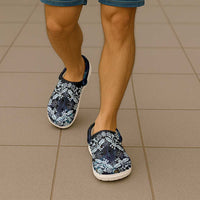Cook Islands Tivaevae Quilt Clogs Shoes Navy Blue Marble LT05 - Polynesian Pride
