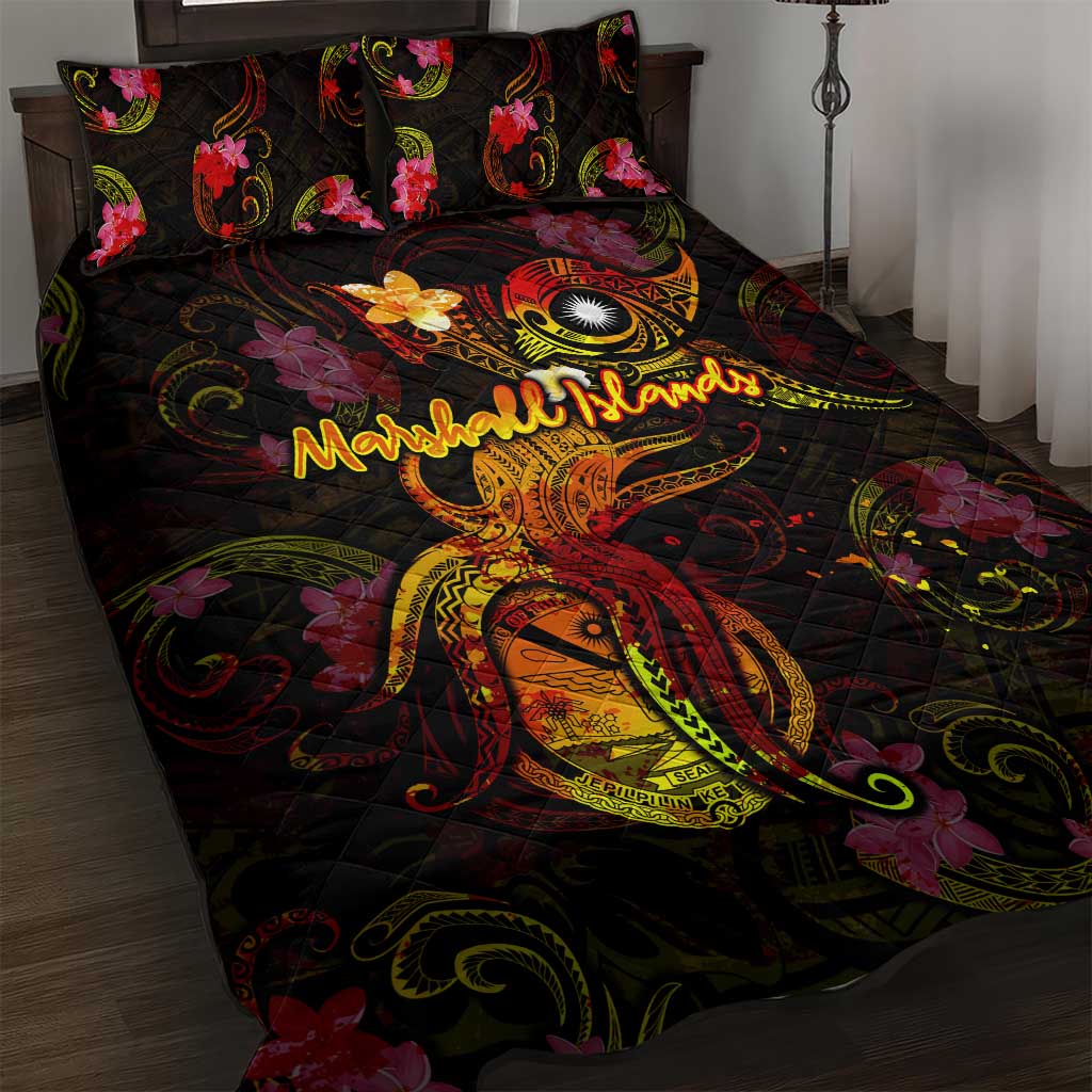 Marshall Islands Quilt Bed Set Octopus Plumeria Polynesian Tattoo DT02 Black - Polynesian Pride