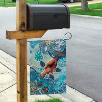 Hand In Hand Father's Day Polynesian Garden Flag Tribal Flower Pattern