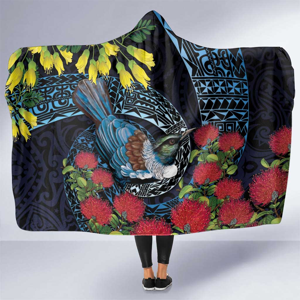 New Zealand Tui Bird Hooded Blanket Maori Koru Mix Pohutukawa DT04 One Size Black - Polynesian Pride
