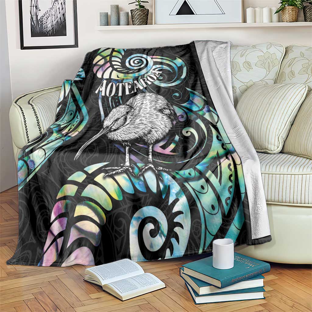 New Zealand Kiwi Bird Blanket Silver Fern Koru Paua Shell DT04 Black - Polynesian Pride