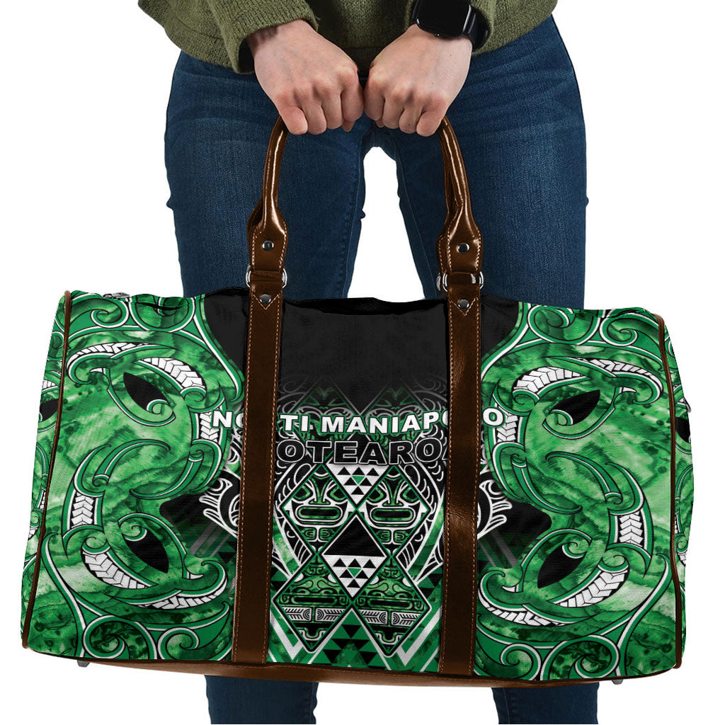 Aotearoa Ngati Maniapoto Travel Bag Maori Tribal Green Paua Shell Pattern DT05 Green - Polynesian Pride