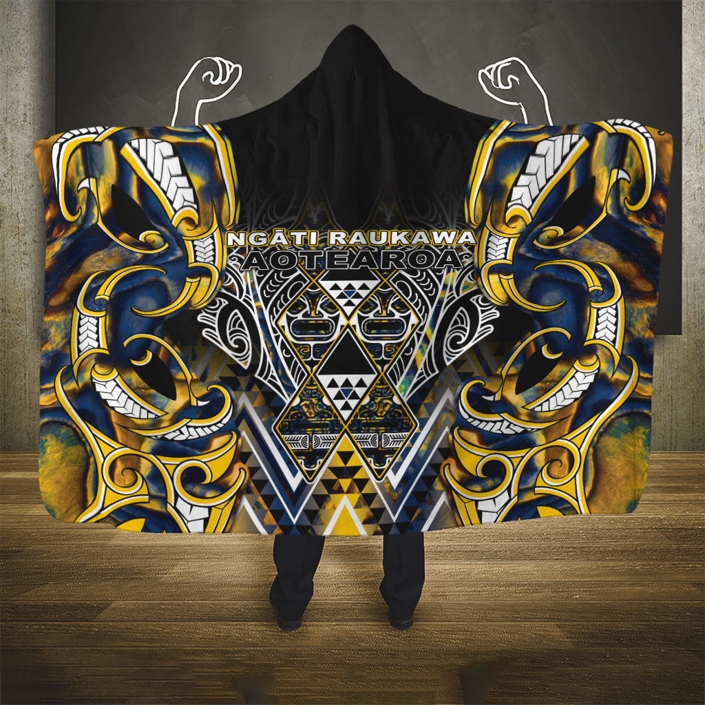 Aotearoa Ngati Raukawa Hooded Blanket Maori Tribal Yellow And Navy Paua Shell Pattern