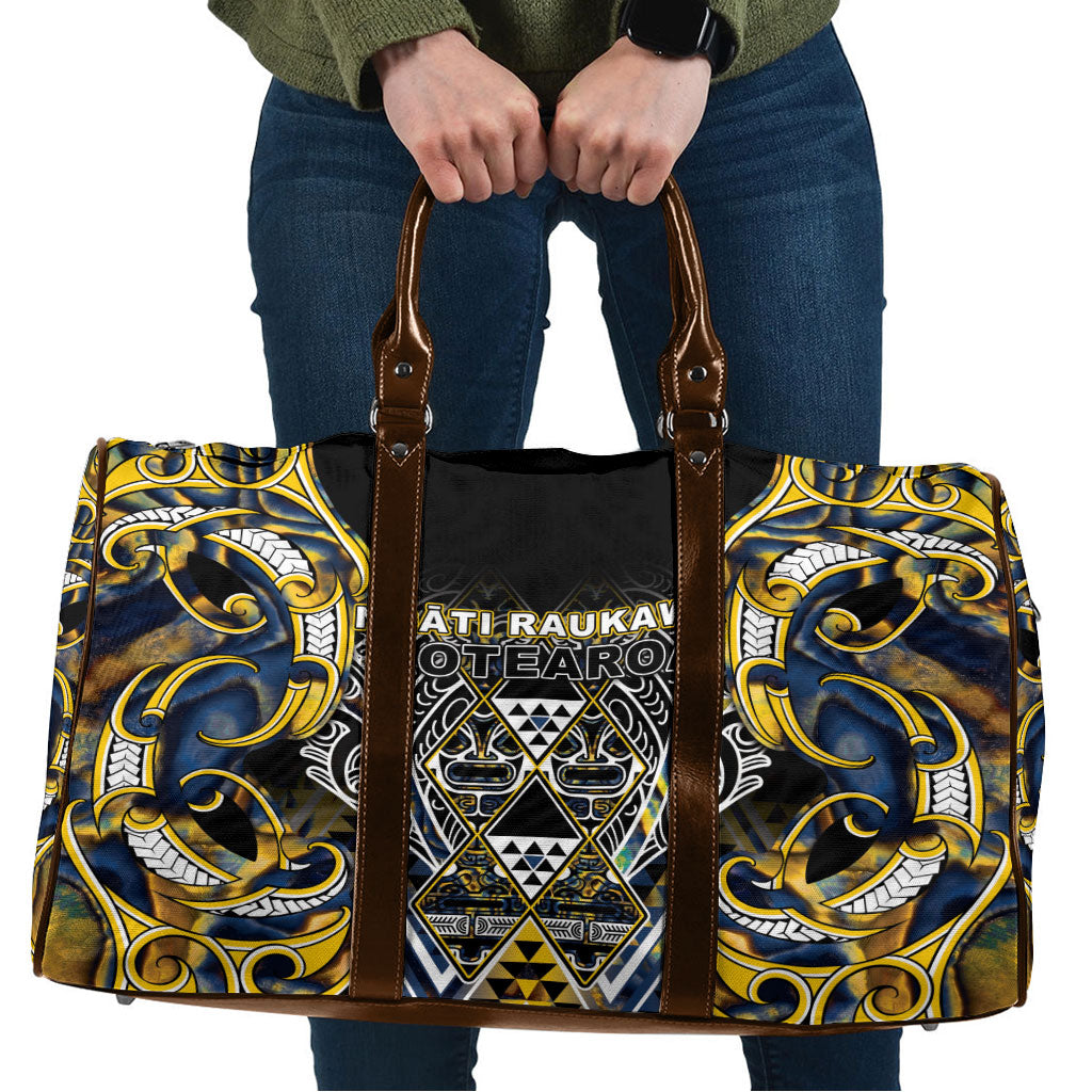 Aotearoa Ngati Raukawa Travel Bag Maori Tribal Yellow And Navy Paua Shell Pattern DT05 Yellow - Polynesian Pride