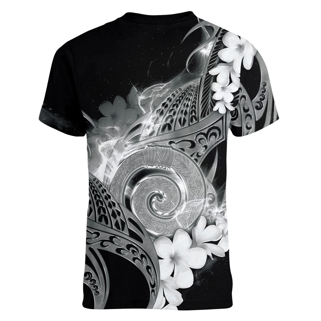 Piko Hawaiian Women V-Neck T-Shirt Monochrome Galaxy Spiral Plumeria Tribal Patterns