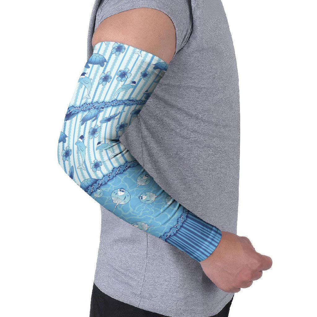 Hawaii Christmas In July Arm Sleeves Sky Blue Mele Kalikimaka Sea Animals