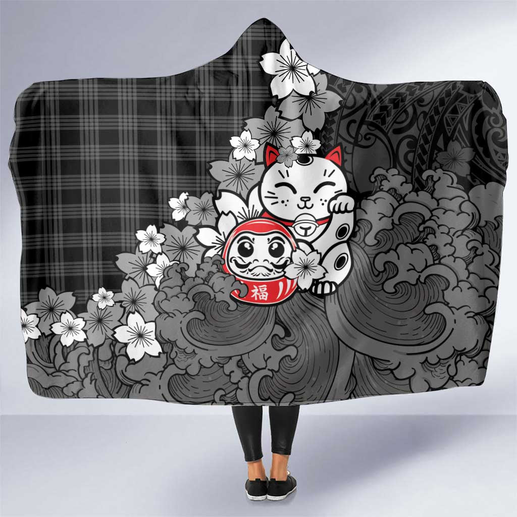 Black Palaka Hawaiian And Japanese Hooded Blanket Maneki Neko And Sakura Bloom DT05 One Size Black - Polynesian Pride