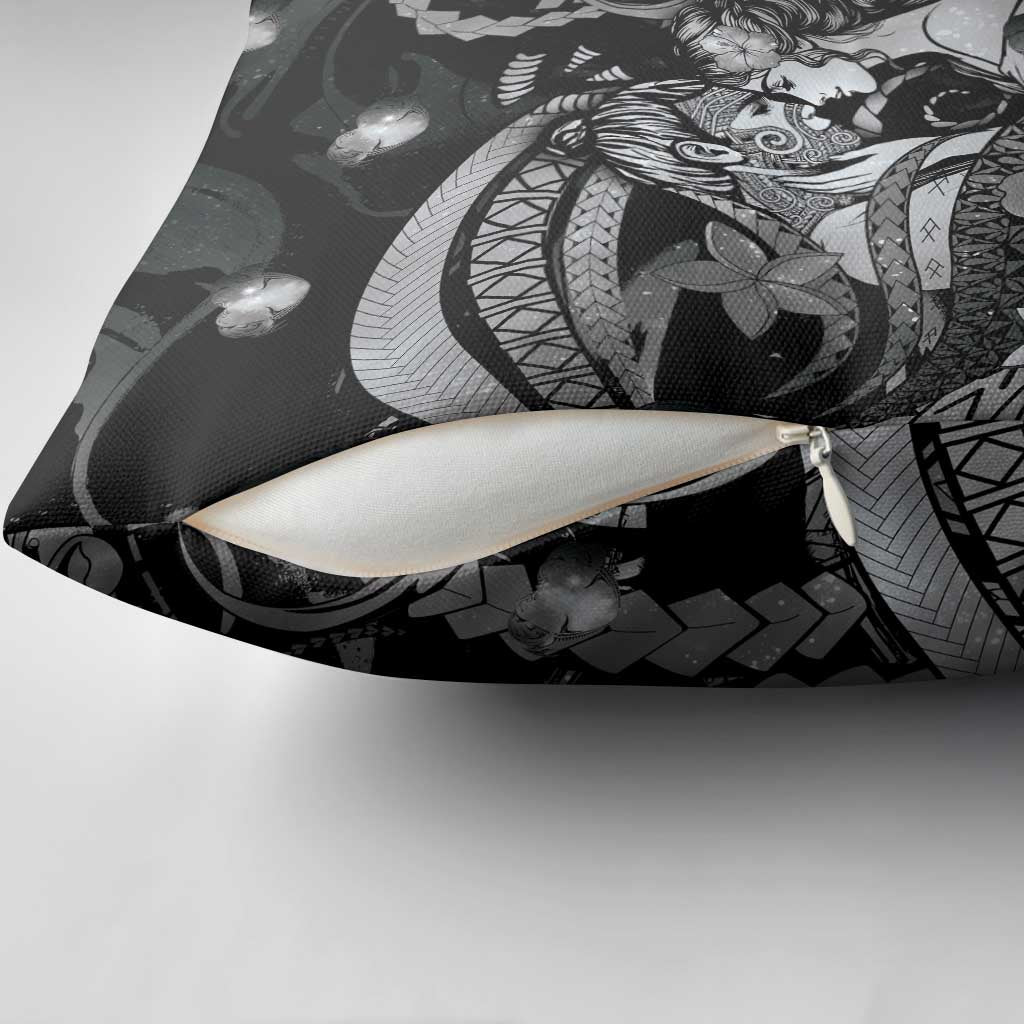 Maori Romantic Valentine Pillow Cover The Hongi Kiss Black Galaxy DT05 - Polynesian Pride