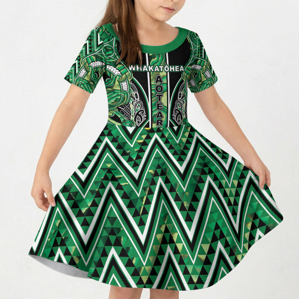 Aotearoa Whakatohea Kid Short Sleeve Dress Maori Tribal Green Abalone Paua Shell Pattern DT05 KID Green - Polynesian Pride