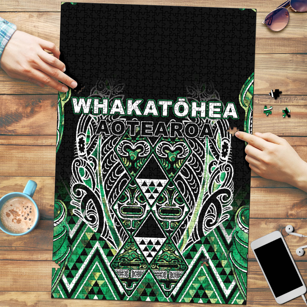 Aotearoa Whakatohea Puzzle Maori Tribal Green Abalone Paua Shell Pattern DT05 Green - Polynesian Pride