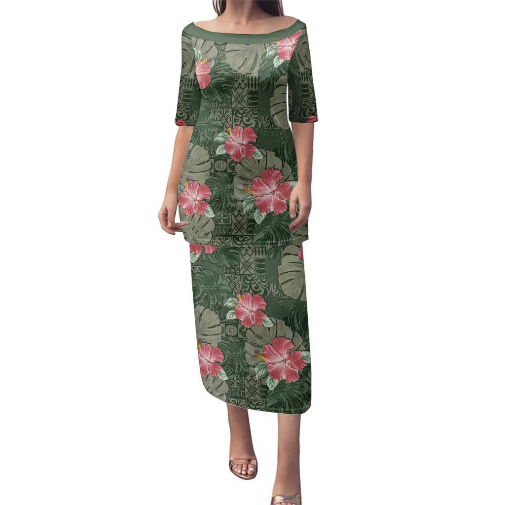 Hawaii Family Matching Puletasi and Hawaiian Shirt Green Polynesian Monstera Patterns DT05 Mom's Dress Green - Polynesian Pride