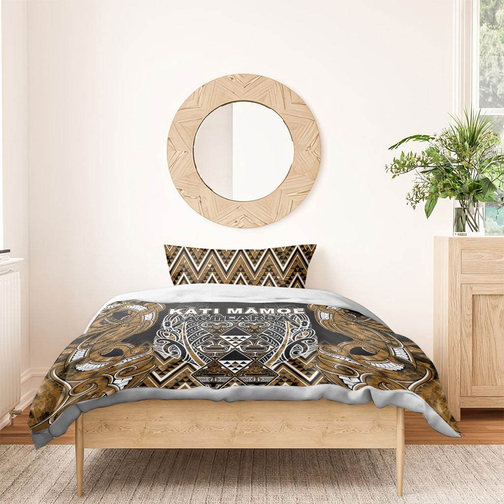Aotearoa Kati Mamoe Bedding Set Maori Brown Tribal Paua Shell Pattern
