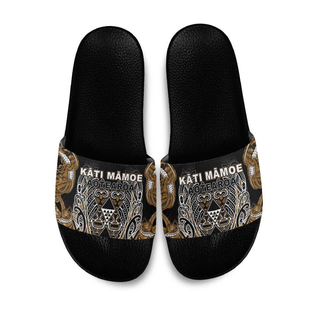 Aotearoa Kati Mamoe Slide Sandals Maori Brown Tribal Paua Shell Pattern DT05 Brown - Polynesian Pride