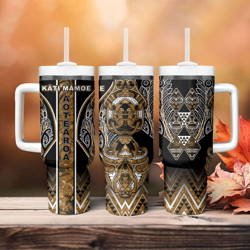 Aotearoa Kati Mamoe Tumbler With Handle Maori Brown Tribal Paua Shell Pattern