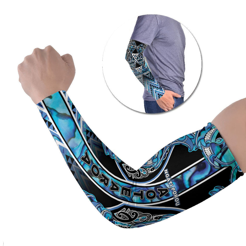 Aotearoa Ngati Porou Arm Sleeves Maori Light Blue Tribal Paua Shell Pattern DT05 Set of 2 Blue - Polynesian Pride
