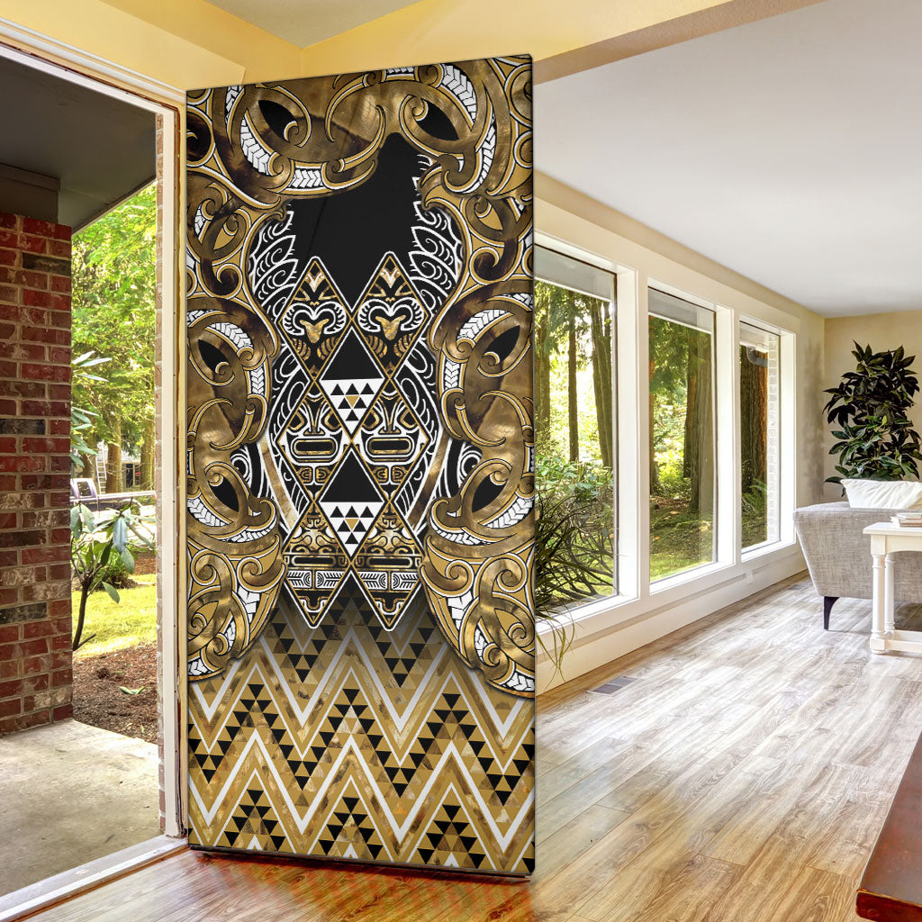 Aotearoa Waikato Tainui Door Cover Maori Light Gold Tribal Paua Shell Pattern