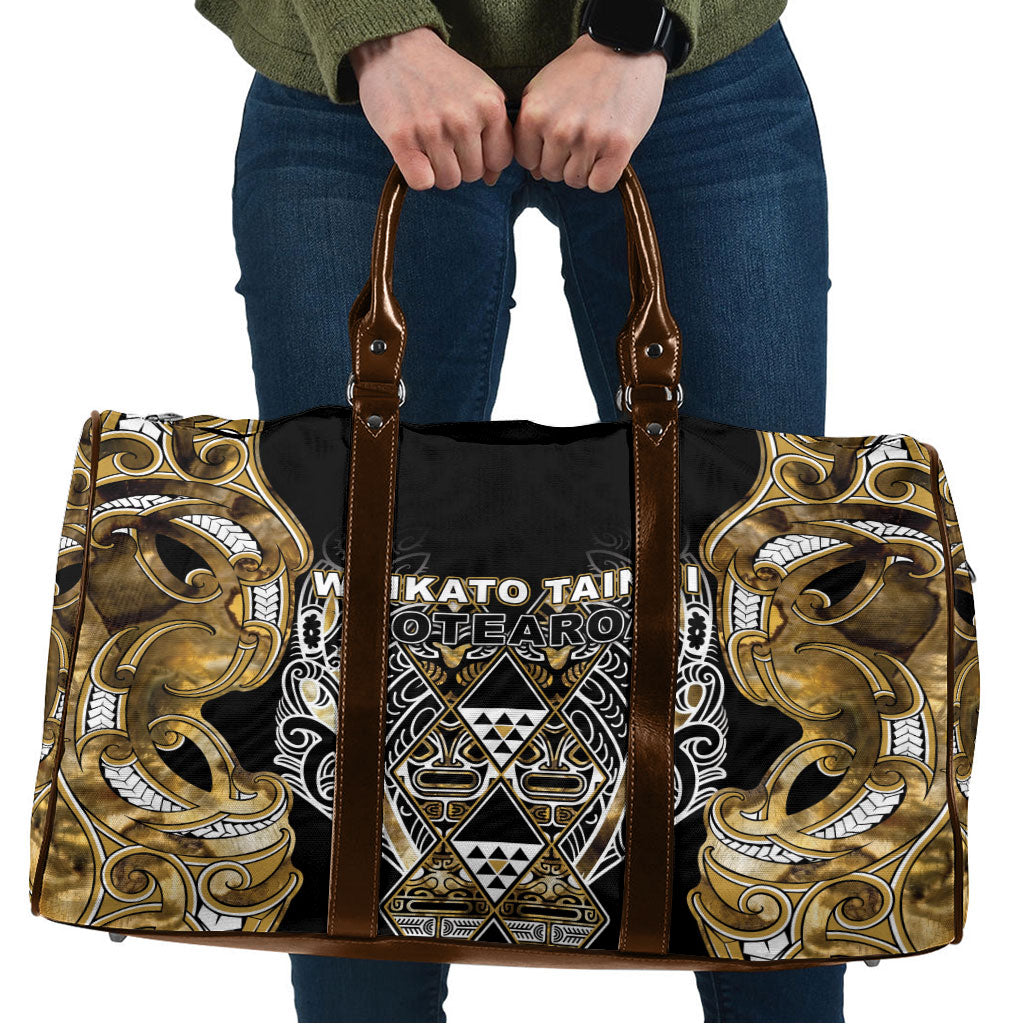 Aotearoa Waikato Tainui Travel Bag Maori Light Gold Tribal Paua Shell Pattern
