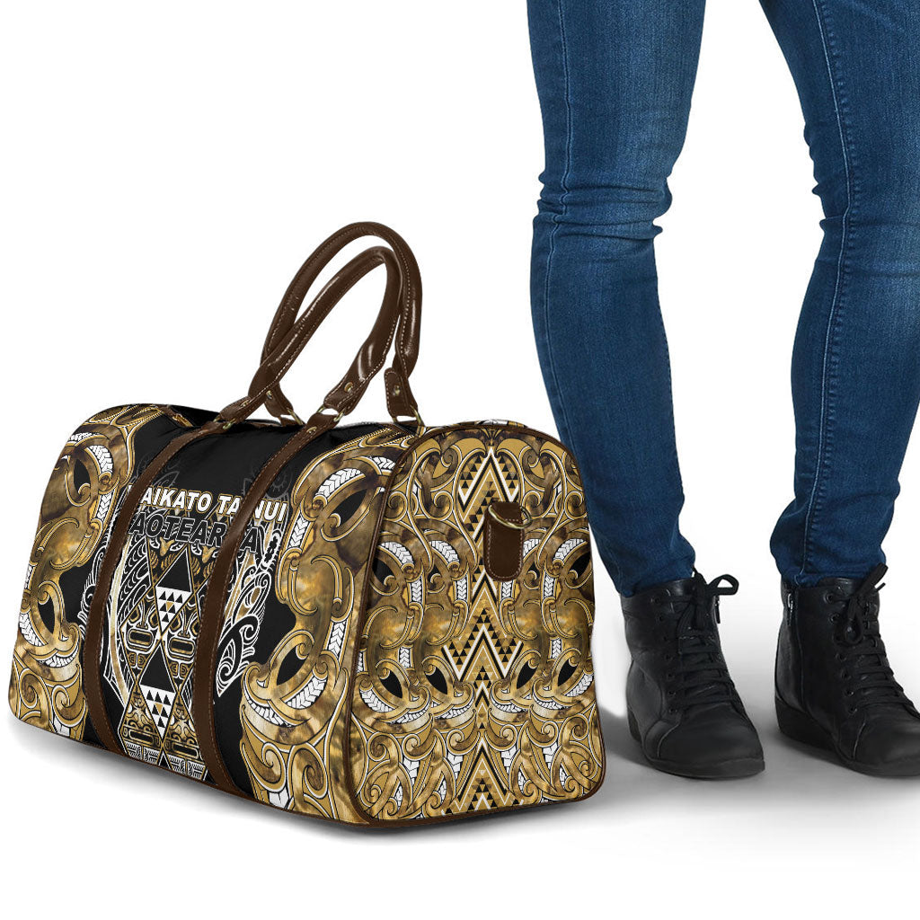 Aotearoa Waikato Tainui Travel Bag Maori Light Gold Tribal Paua Shell Pattern