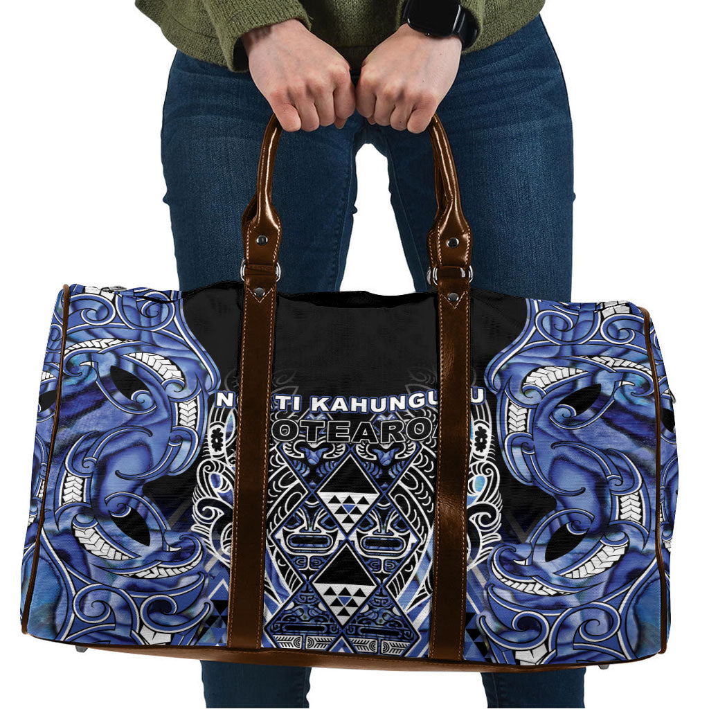 Aotearoa Ngati Kahungunu Travel Bag Maori Tribal Blue Paua Shell Pattern DT05 Blue - Polynesian Pride