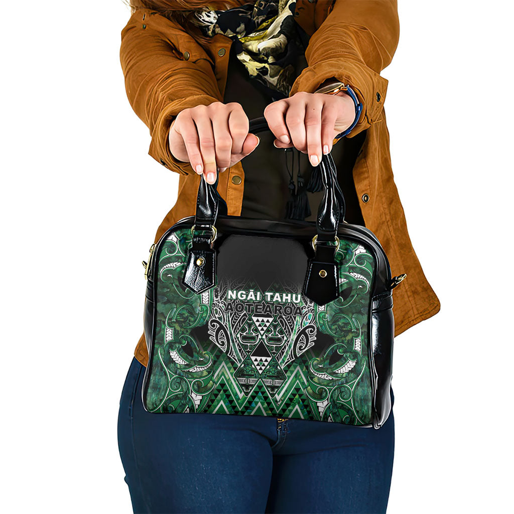 Aotearoa Ngai Tahu Shoulder Handbag Maori Tribal Dark Green Paua Shell Pattern DT05 One Size Green - Polynesian Pride