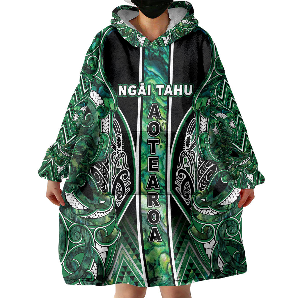 Aotearoa Ngai Tahu Wearable Blanket Hoodie Maori Tribal Dark Green Paua Shell Pattern