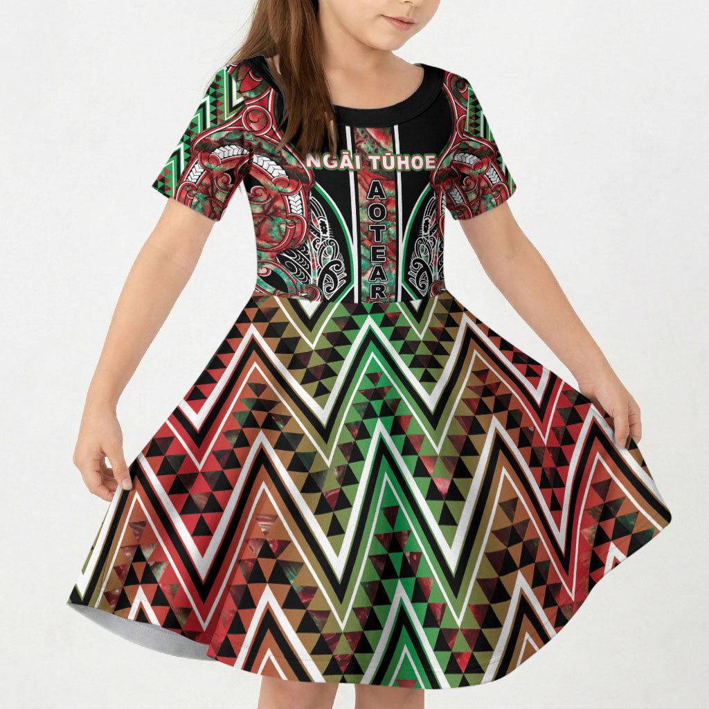 Aotearoa Ngai Tuhoe Kid Short Sleeve Dress Maori Tribal Red And Green Paua Shell Pattern
