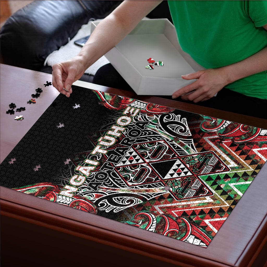 Aotearoa Ngai Tuhoe Puzzle Maori Tribal Red And Green Paua Shell Pattern