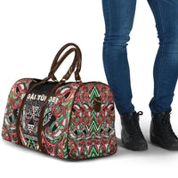 Aotearoa Ngai Tuhoe Travel Bag Maori Tribal Red And Green Paua Shell Pattern