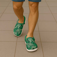 Forest Green Monstera Clogs Shoes Polynesian Tribal Pattern - Polynesian Pride