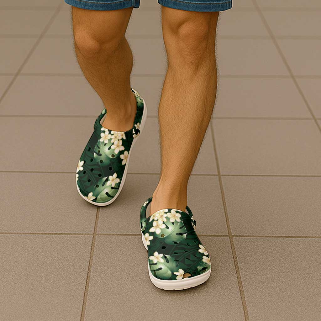 Green Tropical Hawaii Clogs Shoes Seamless Monstera Plumeria Hawaiian Pattern - Polynesian Pride