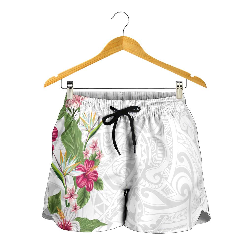 Hawaii Tropical Flowers Shorts for Women Polynesian Tattoo White
