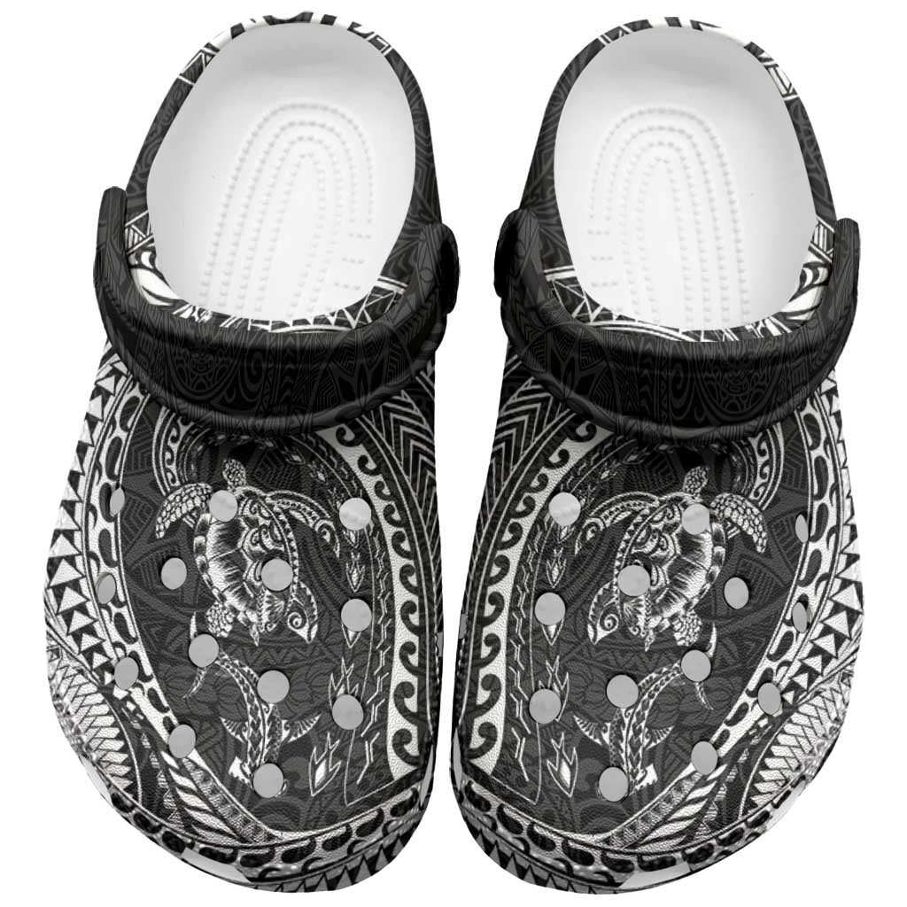 Hawaiian Turtle and Shark Clogs Shoes Kakau Tribal with Polynesian Pattern Black Color