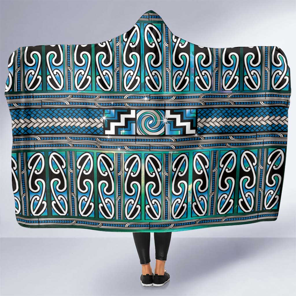 Maori Matariki Hooded Blanket Green Galaxy Aesthetic Koru Art