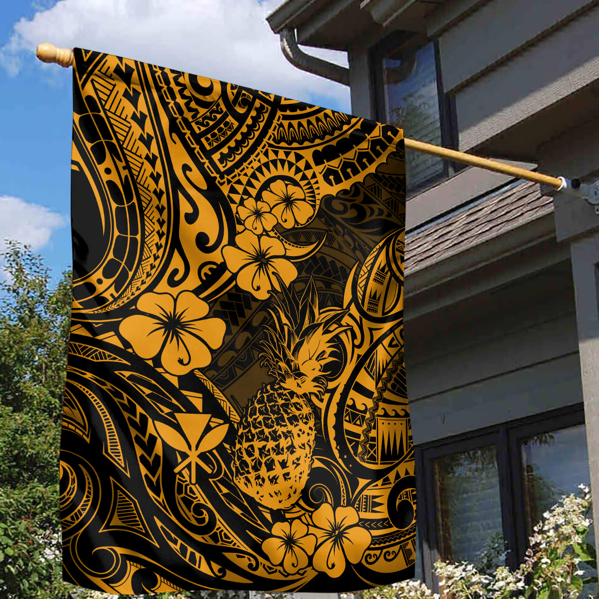 Hawaii Pineapple Garden Flag Paradise Flowers Pacific With Gold Polynesian Tribal LT01 - Polynesian Pride