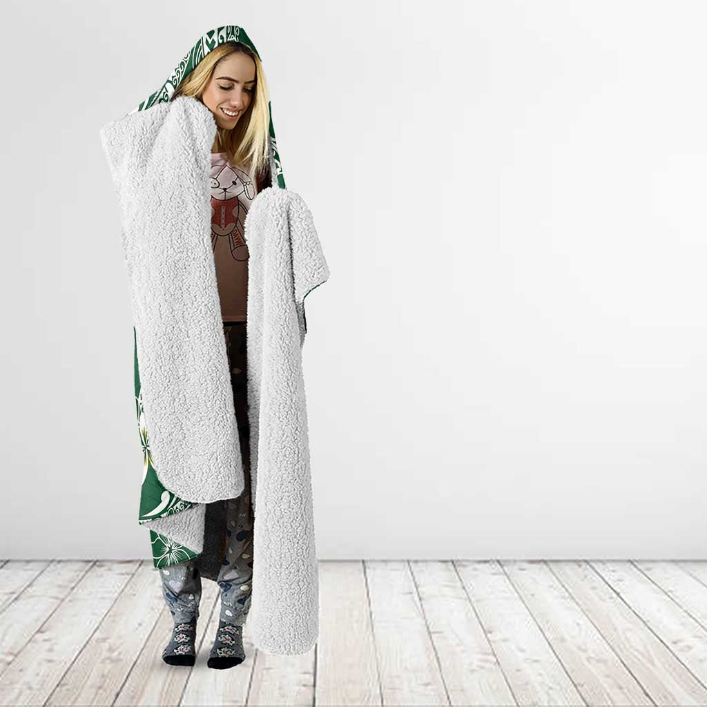 Polynesian Hawaiian Plumeria Tribal Pattern Hooded Blanket Green Version