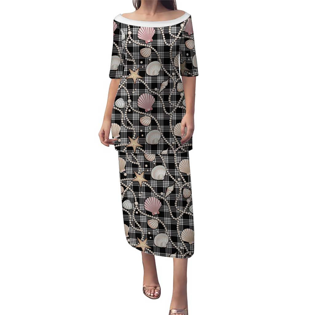 Hawaiian Ocean Seashells Family Matching Puletasi and Hawaiian Shirt Black Palaka Pattern LT01 Mom's Dress Black - Polynesian Pride