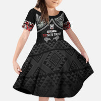 Aotearoa Toitu Te Tiriti Waitangi Family Matching Tank Maxi Dress and Hawaiian Shirt Proud To Be Maori LT01 Daughter's Dress Black - Polynesian Pride