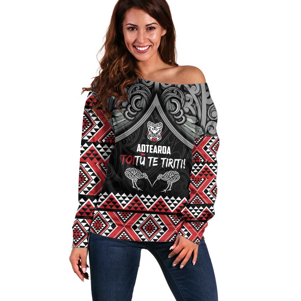 Aotearoa Toitu Te Tiriti Waitangi Off Shoulder Sweater Proud To Be Maori LT01 Women Black - Polynesian Pride