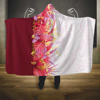 Hawaii Tropical Plant Akala Hooded Blanket Vibrant Polynesian Pattern