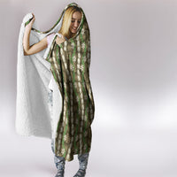Pikake Maile Tiare Lei Hooded Blanket Natural Lauhala Pattern