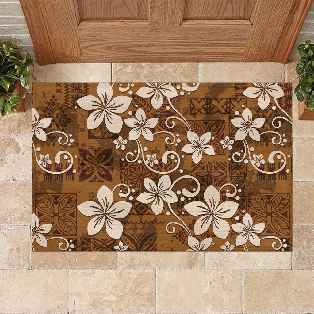 Plumeria Floral Tapa Pattern Vintage Gold Rubber Doormat