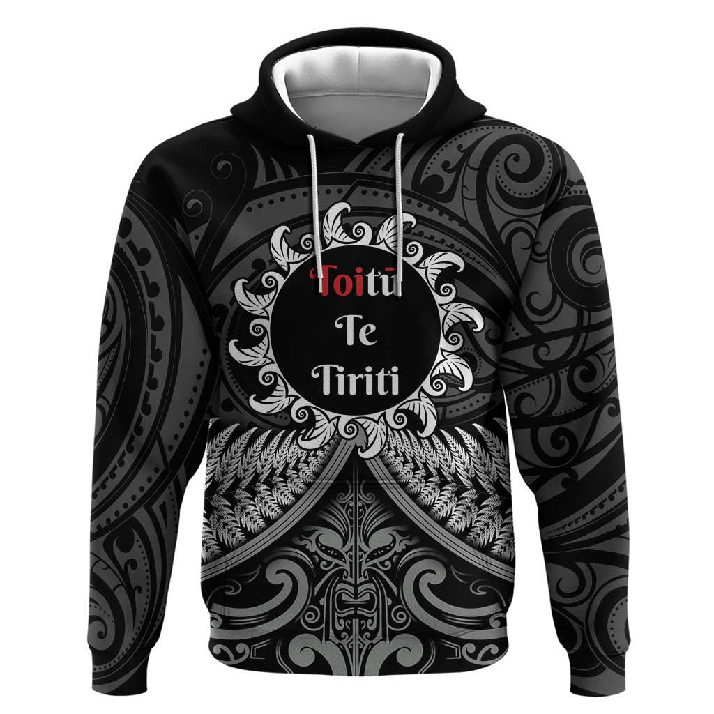 Personalised Toitu Te Tiriti Aotearoa Silver Fern Zip Hoodie New Zealand Maori Pattern LT01 Pullover Hoodie Black - Polynesian Pride