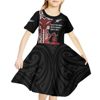 Toitu Te Reo Maori Toitu Te Whenua Toitu Te Tiriti Kid Short Sleeve Dress Maori Warrior New Zealand